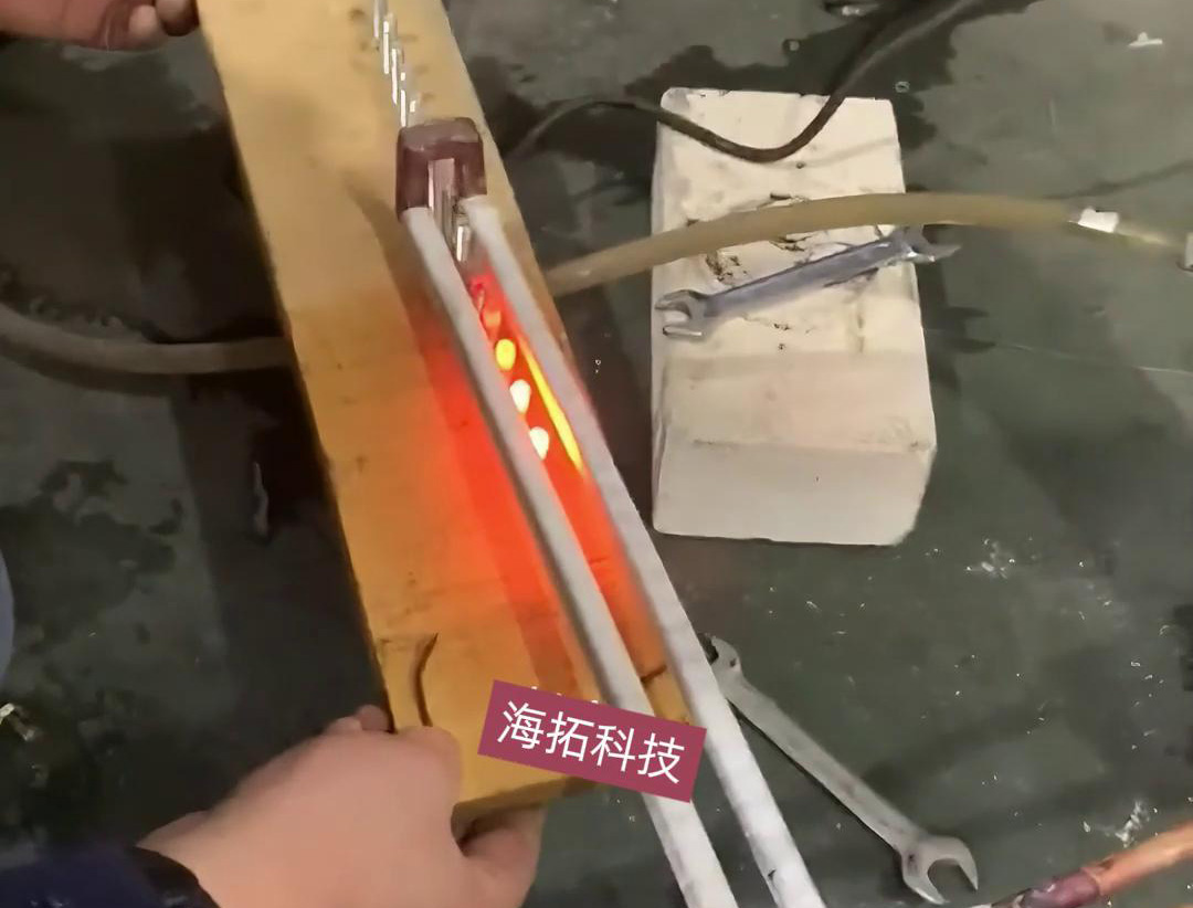 6mm端頭在線退火，高頻加熱機配合自動輸送帶實現均勻加熱退火