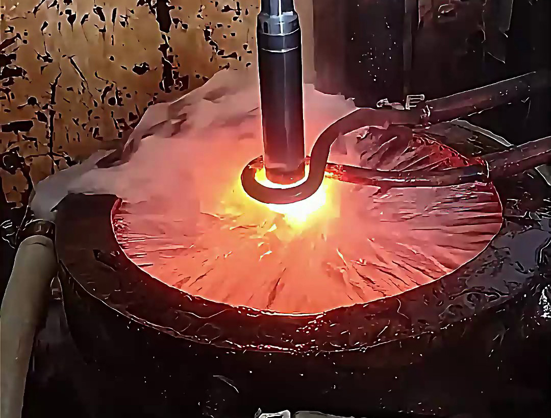 軸銷高頻淬火全過程揭秘！15秒看懂工業制造淬火神器