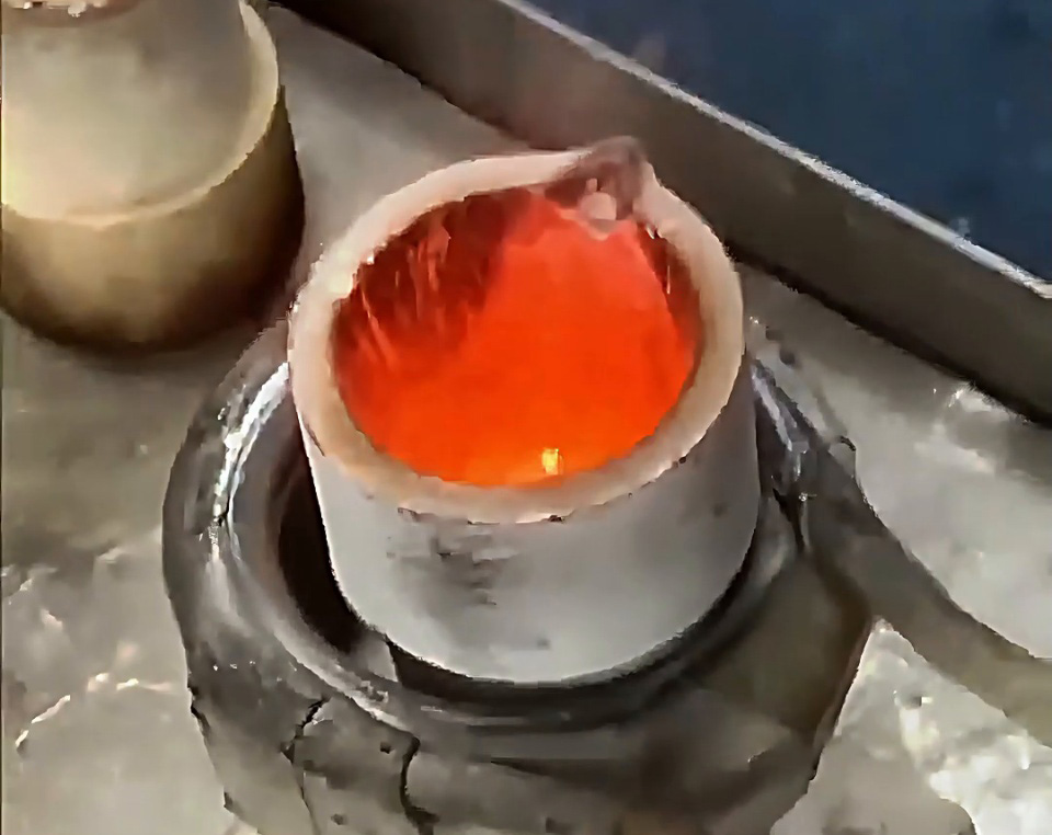 220V家用電源熔金自由！海瑞拓小型高頻熔煉爐，黃金熔煉安全高效零損耗