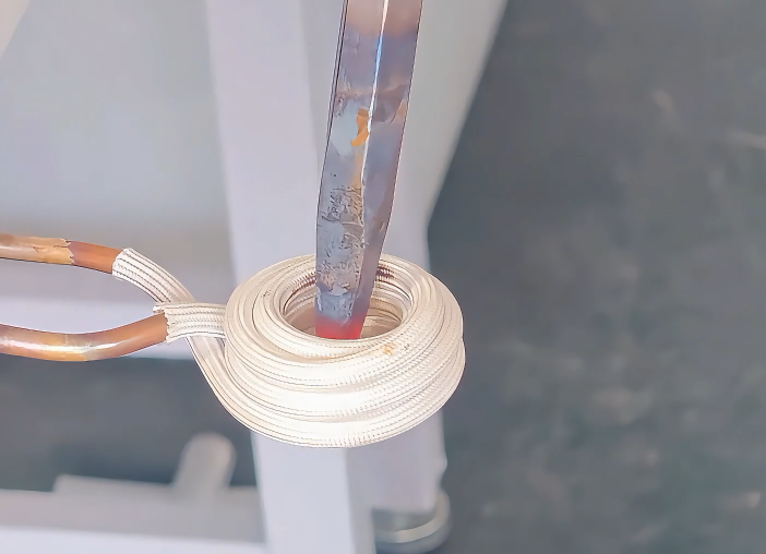 金屬加熱新方式，高頻加熱機使用全過程！