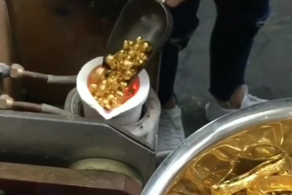 中頻熔煉爐優劣直接影響到產量(圖3)