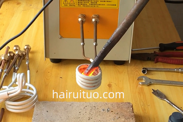 感應加熱電源-半橋逆變器電路